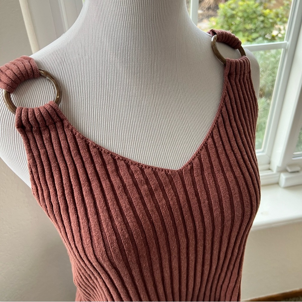 Club Monaco Ribbed Ring Tank - Picture 3 of 5